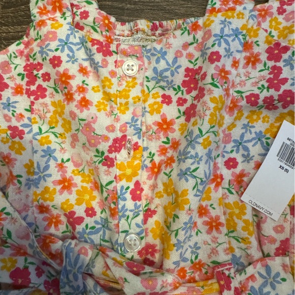 Old Navy Multicolor Floral Top - Picture 4 of 5